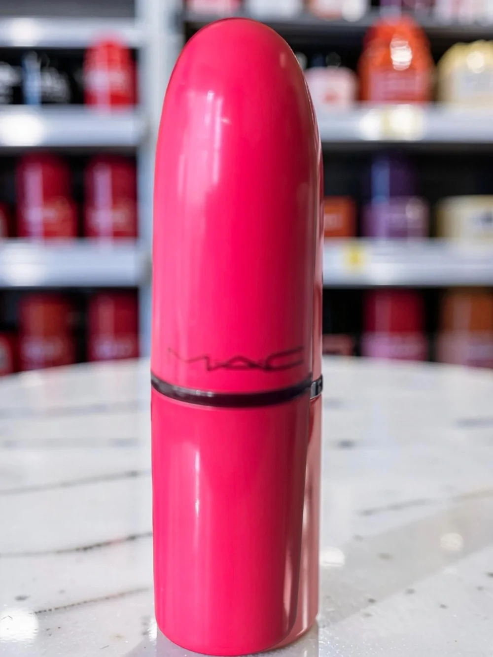 MAC Cosmetics Relentlessly Red Retro Matte Lipstick *Holiday Magic*